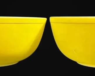 Two Yellow Pyrex 4 qt Mixing Bowls