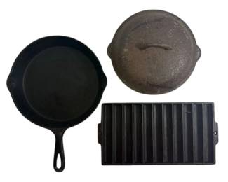 Cast Iron Skillet w Lid