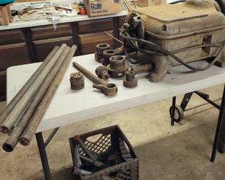 Rigid pipe threader vintage 