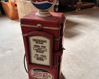 Vintage Pepsi advertising items. 
