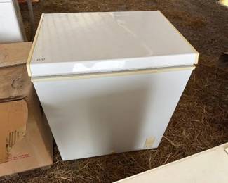 IDYLIS CHEST FREEZER