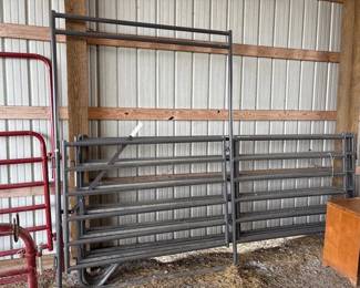 3 TARTER 12 PANELS  1 TARTER 12 PANEL W 6 WALKTHROUGH GATE