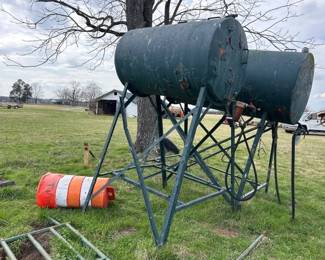 1 3X5 FUEL TANK WITH STAND