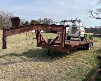 24 GOOSENECK FLATBED TRAILER