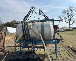 300 GALLON 3PT BOOM SPRAYER