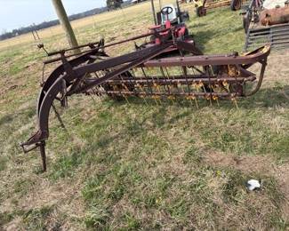 NEW HOLLAND 56 RAKE