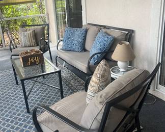 Porch set