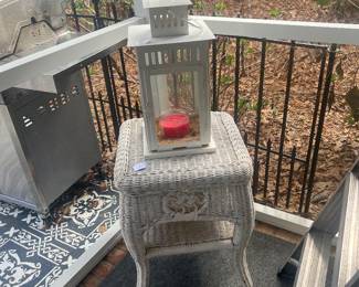Lantern and wickertable