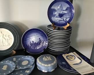 Commemorative plates