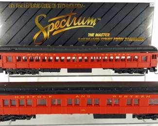Bachmann Spectrum Norfolk & Western Coach & Observation Cars
