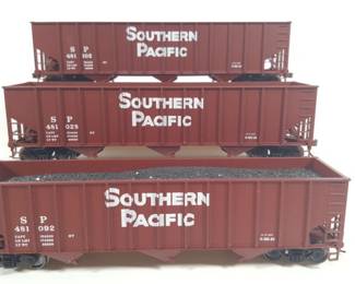 Bachmann 100' 3 Bay Hopper Southern Pacific (Lot#1)