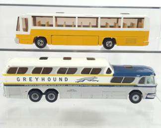 CMW Greyhound Bus & EFSI Holland Bus