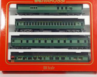Rivarossi 1930's "Union Pacific" Regular 4 Pack Set-B Passenger cars