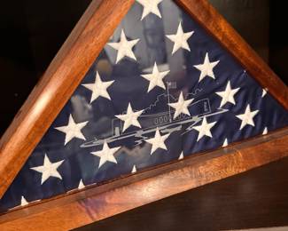 Commemorative flat