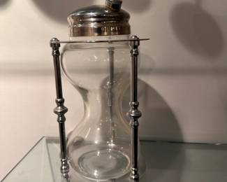 Hourglass martini shaker