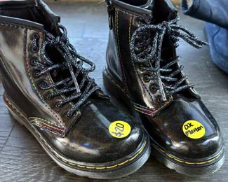 little girls doc martens