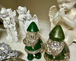 Vintage Santa Claus banks.