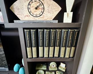 Art Deco marble mantle clock.