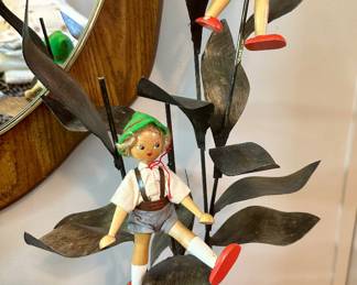 Polish wooden peg dolls.