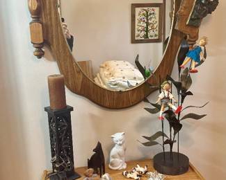 Small bookcase & oval mirror.