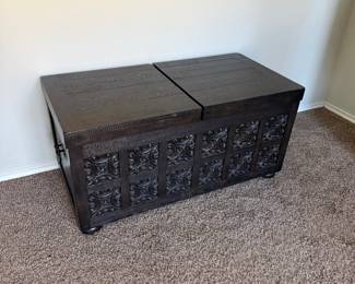 Wood trunk with split lid