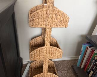 Woven basket 3 level tower