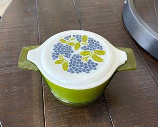 Pyrex grapes 1 qt 3-pc casserole