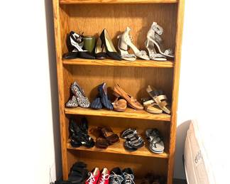 Shoes - mostly size 10