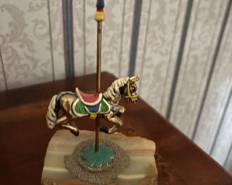 Carousel figurine