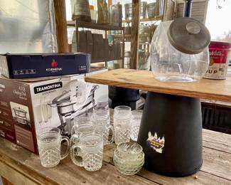 TRAMONTINA CHAFING DISH, TABLETOP FIRE PIT, WEXFORD COFFEE CUPS