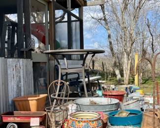 OUTDOOR DECOR, PLANTERS, WROUGHT IRON