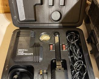 PORTABLE AIR COMPRESSOR