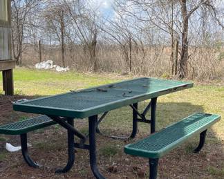 THERMOPLASTIC RECTANGULAR PICNIC TABLE