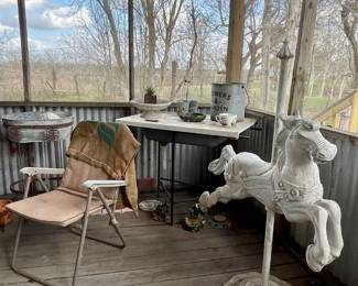 POTTING STAND, PLANTERS