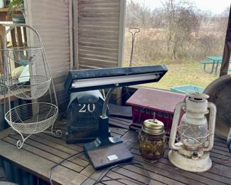 DESK LAMP, YARD DECOR