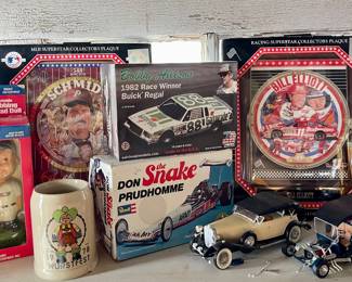 ASTROS BOBBLEHEAD, 1978 WURSTFEST BEER STEIN, DON “THE SNAKE” PRUDHOMME MODEL CAR