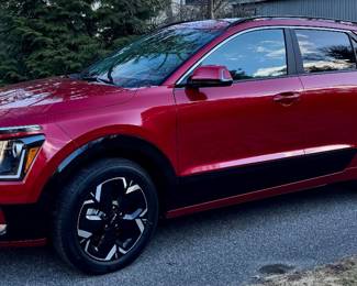 Brand New 2025 Kia Niro EV Wind - 89 Miles on Odometer!