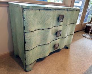 Hooker Furniture chest of drawers, like new