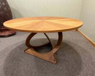 Spectacular teak MCM coffee table by Georg Jansen