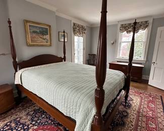 Queen mahogany four poster bed