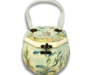 26 AnnieLauriePalmBeachHandPaintedWoodenBoxPursewLuciteHandle