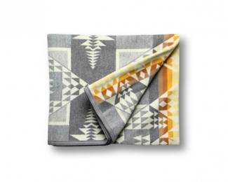 9 VintagePendletonBeaverStateJacquardArrowheadWoolBlanket