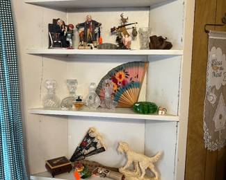 Twin Towers, Norman Rockwell, Chickens, Roosters, Vintage