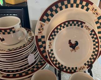 Chicken motif dishes