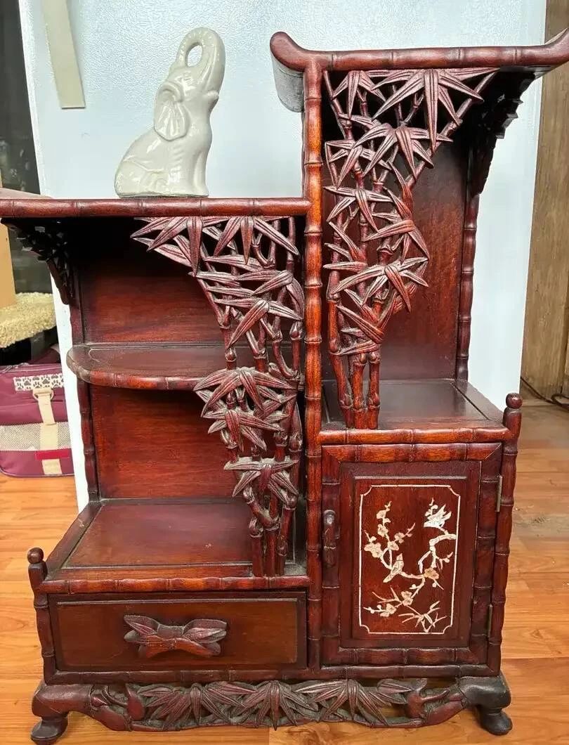 NO115VThe Chinese Rosewood Display Cabinet  White Ceramic Elephant Sculpture