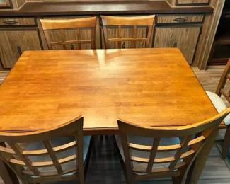 NO149Dining Room Table And Five Chairs