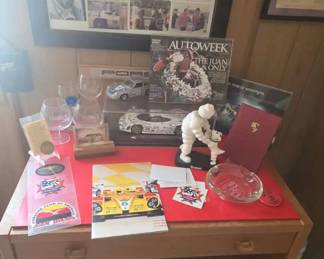 NO110Vintage Automobile Picture Collection And Other Memorabilia 