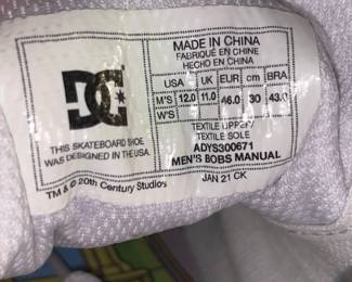 DC Bob's Burgers "Bobs Manual" (Size 12) W/ Box