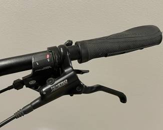 Specialized "Crosstrail Sport" A1 Enhanced Aluminum Men's XXL Bicycle W/ Accessories