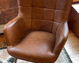 Yaheetech Brown Leather Wingback Accent Chair